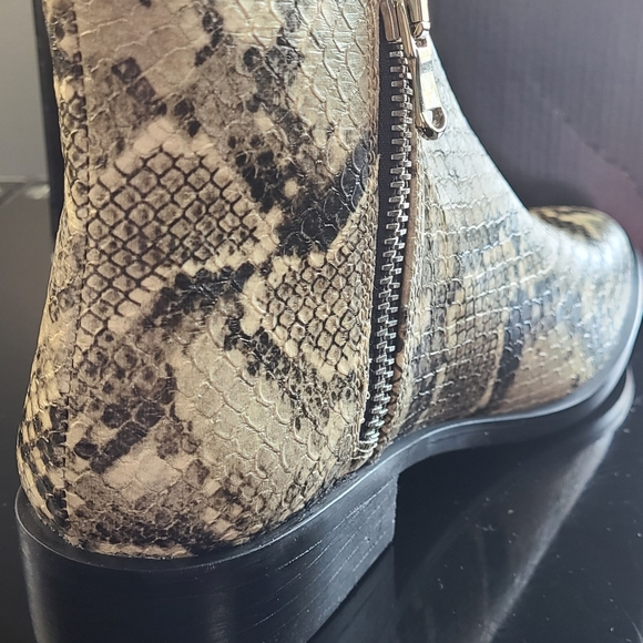 *NEW* STEVEN By Steve Madden Women's Hickory Closed Toe Ankle Fashion Boots - Picture 3 of 8